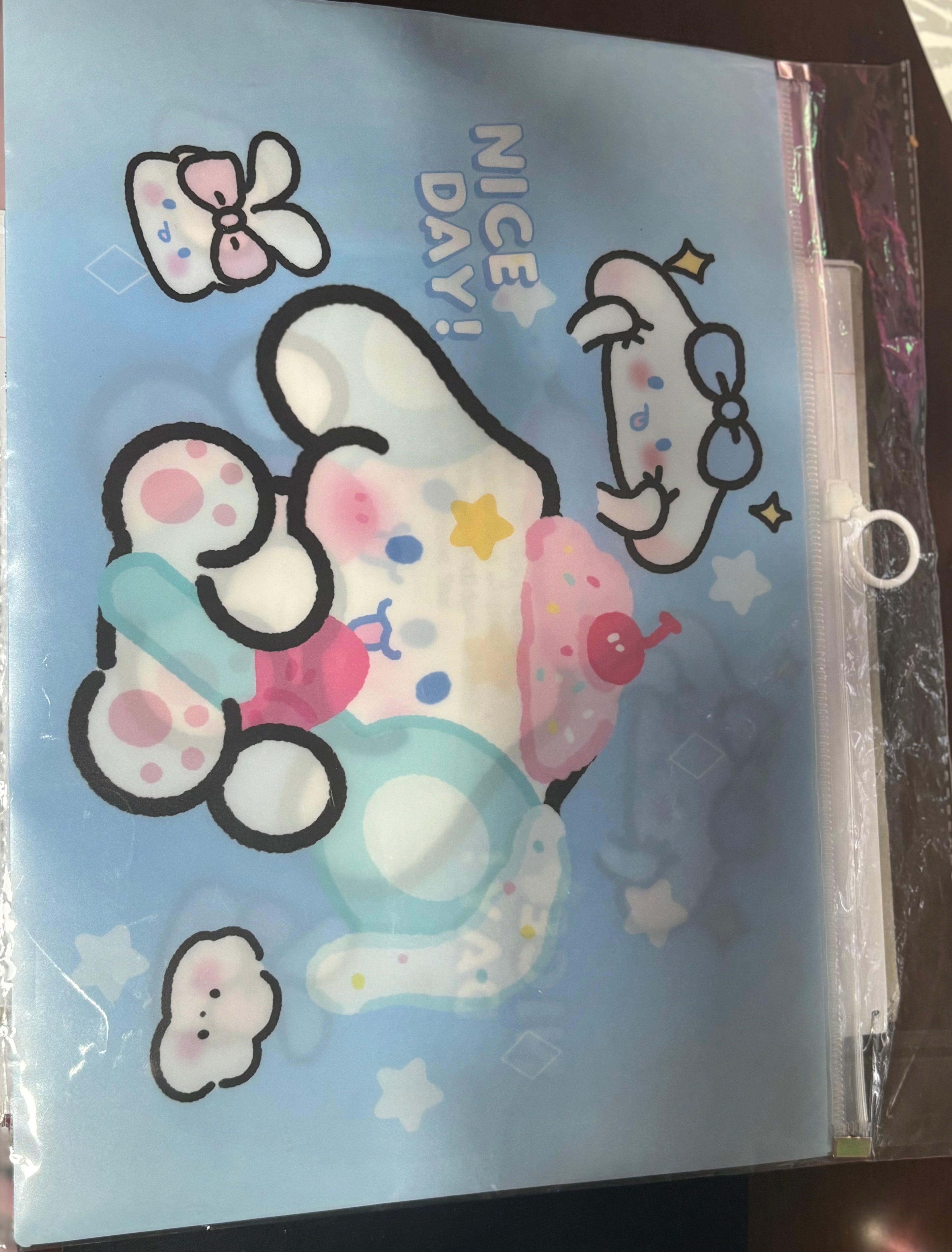 Cinnamoroll Document Holder
